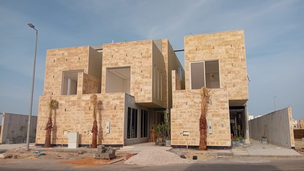 دوبلكسات شبه منفصلة للبيع في حي اللؤلؤ بالعزيزية