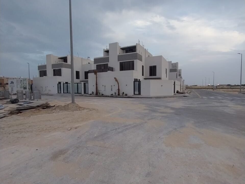 دوبلكسات متصلة للبيع في حي جوان الخبر